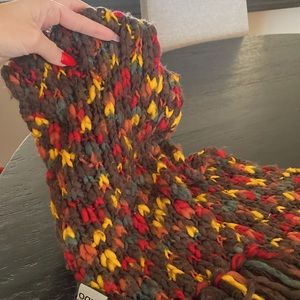 NWOT: Aldo Soft Knit Scarf
